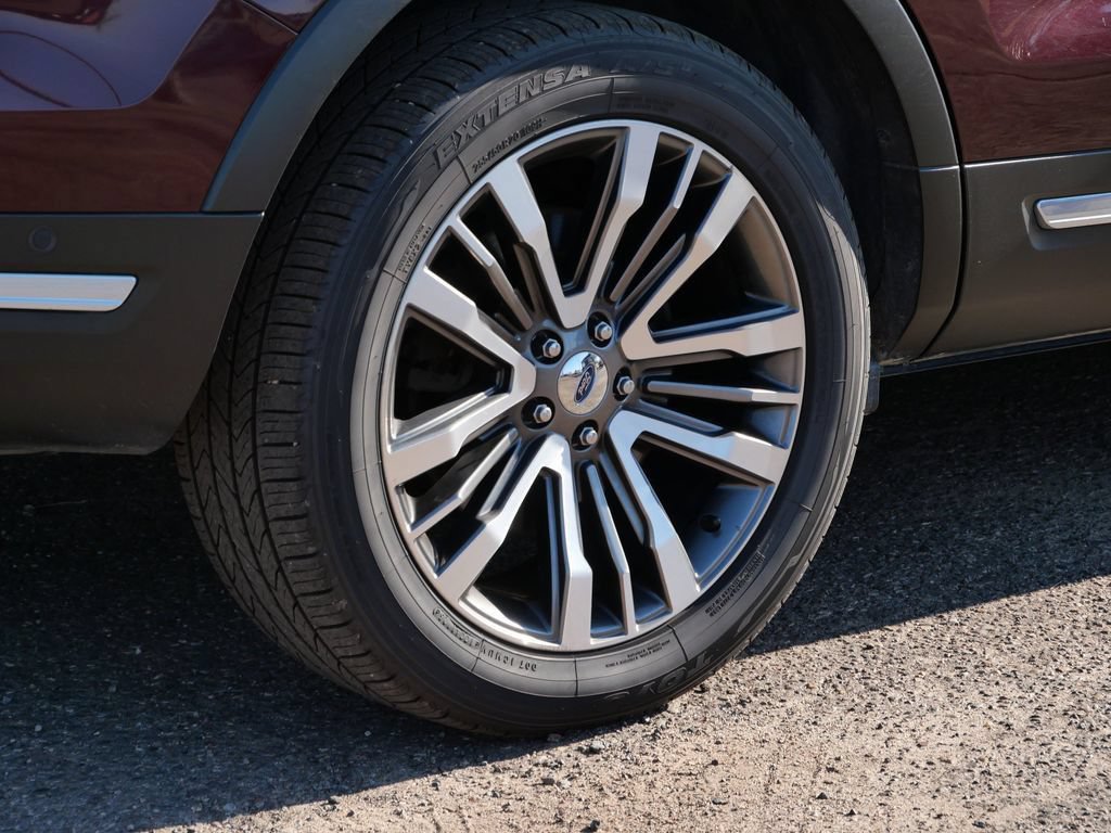 Certified 2018 Ford Explorer Platinum AWD/4WD image 6