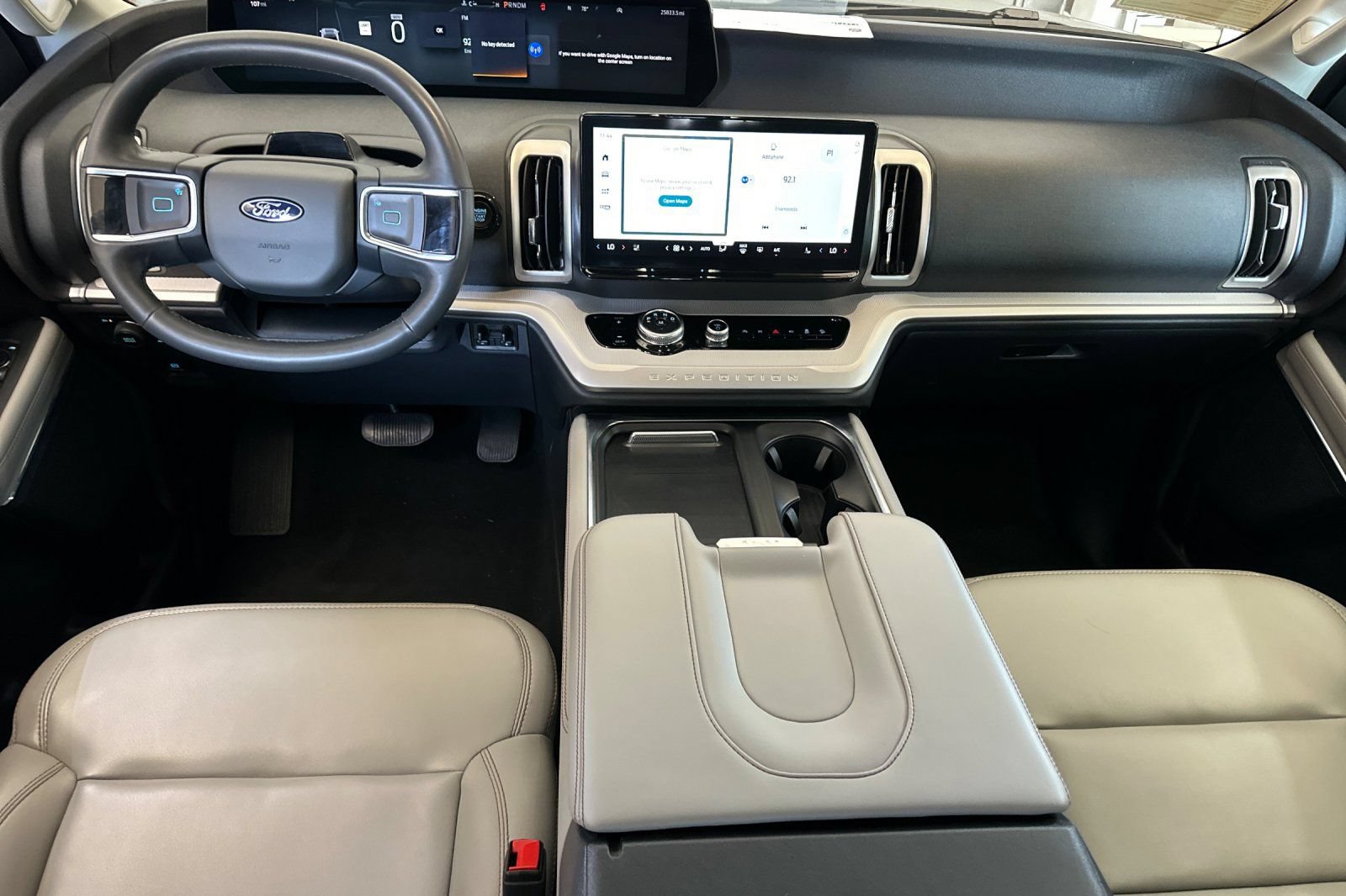 Certified 2025 Ford Expedition Active AWD/4WD image 13
