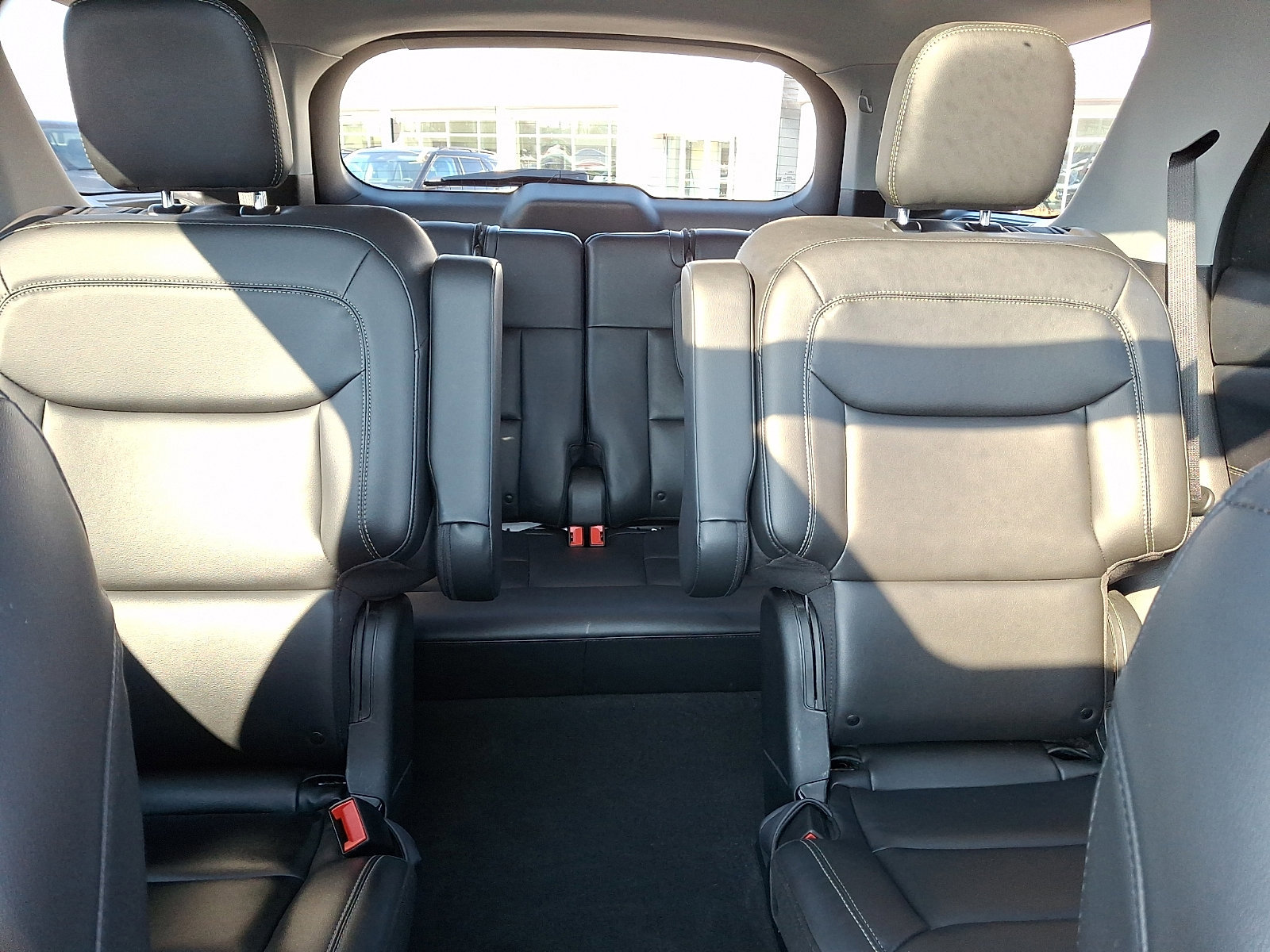 Certified 2022 Ford Explorer XLT w/ Equipment Group 202A image 19