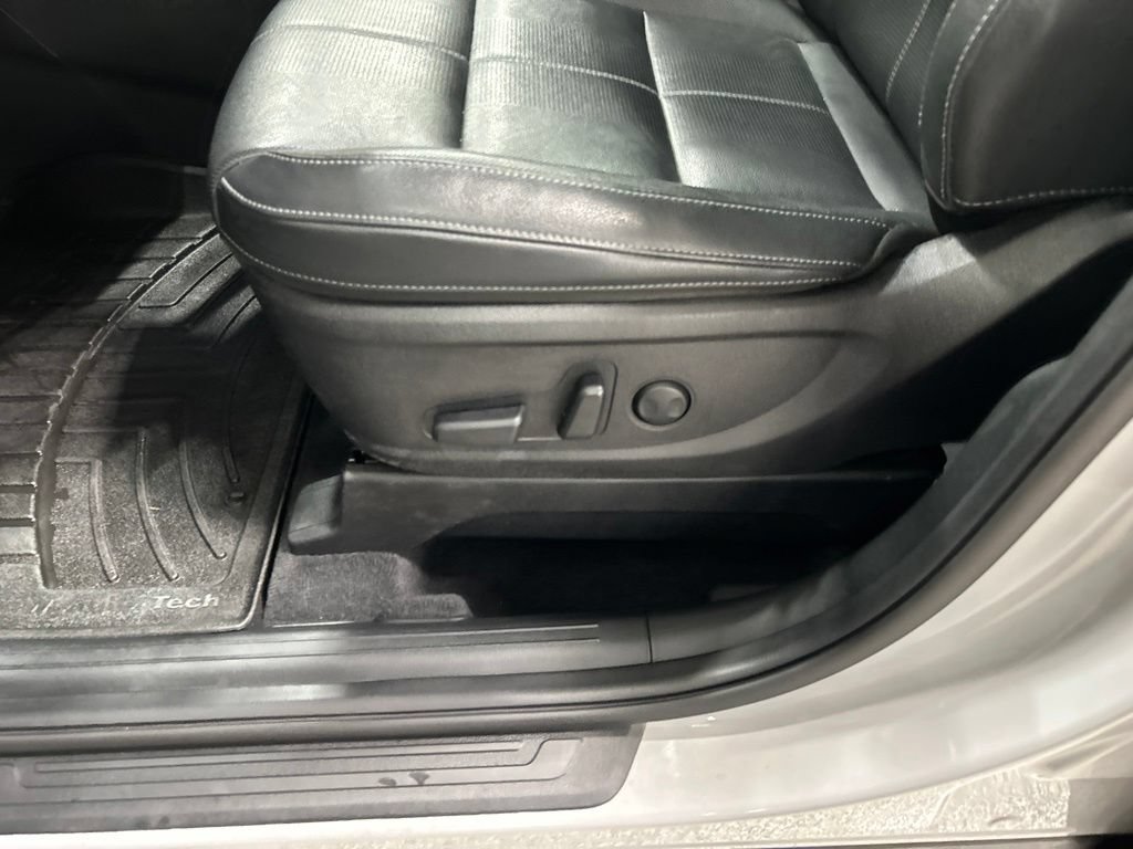 Used 2022 Kia Telluride EX w/ EX Premium Package AWD/4WD image 11