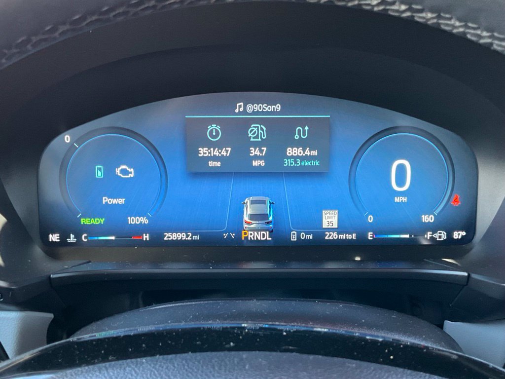 Certified 2024 Ford Escape SE w/ PHEV Premium Package FWD image 44