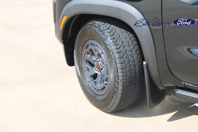 Used 2025 Nissan Frontier Pro-X RWD image 9
