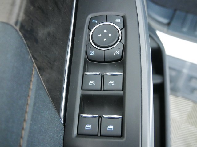 Certified 2023 Ford F150 Lightning Lariat w/ Equipment Group 511A High AWD/4WD image 25