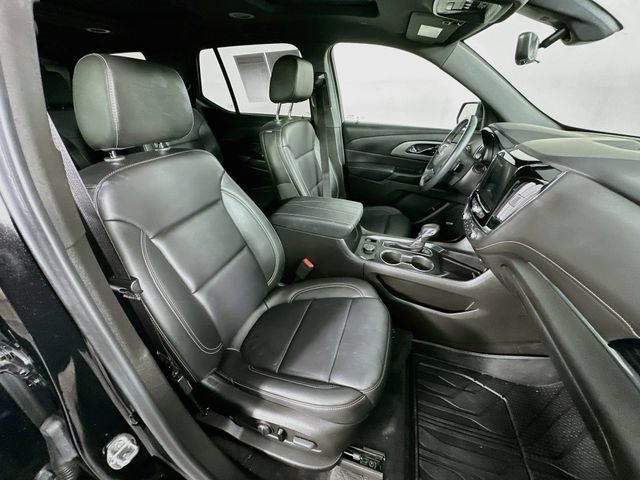 Used 2023 Chevrolet Traverse LT w/ LT Premium Package AWD/4WD image 40