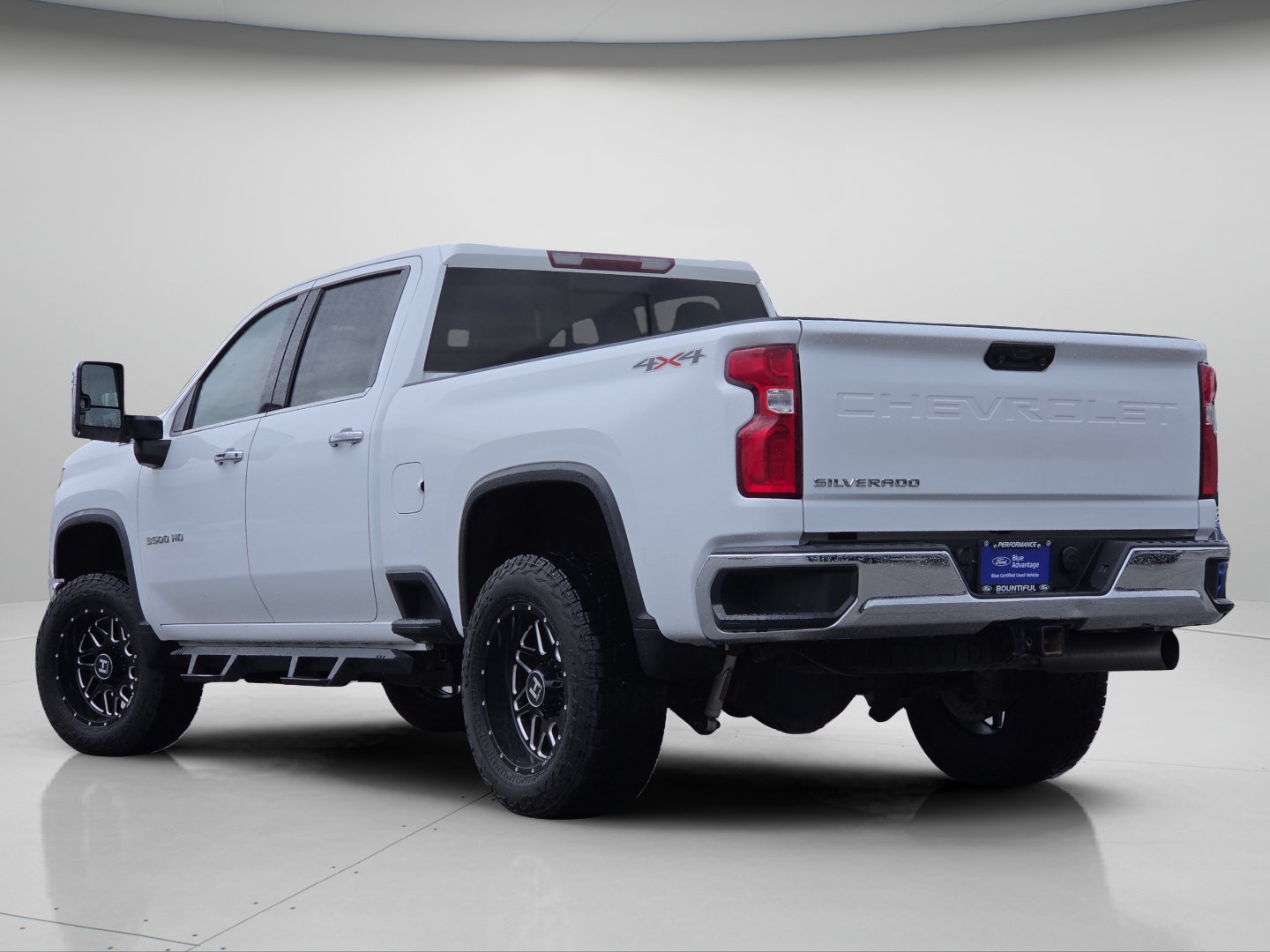Used 2020 Chevrolet Silverado 3500 LTZ w/ LTZ Convenience Package AWD/4WD image 23