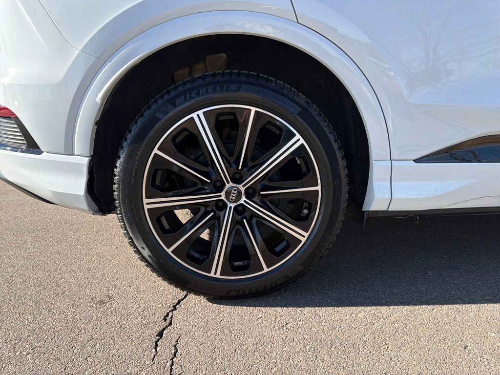 Used 2022 Audi Q4 e-tron Prestige image 35