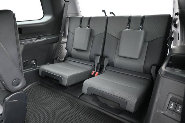 Used 2025 Lexus GX 550 w/ Accessory Package (2T) AWD/4WD image 27