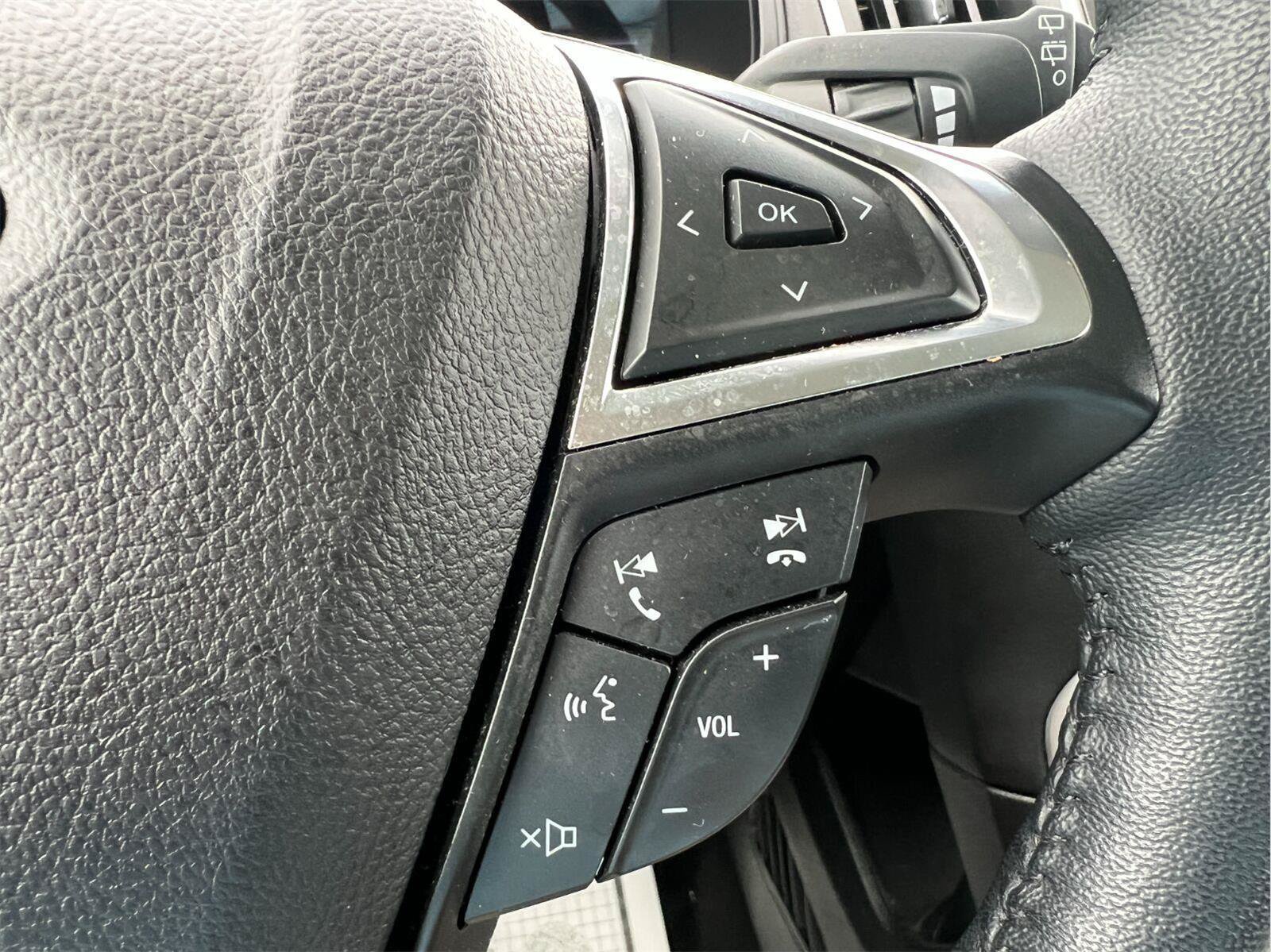 Certified 2024 Ford Edge SEL w/ Convenience Package AWD/4WD image 34