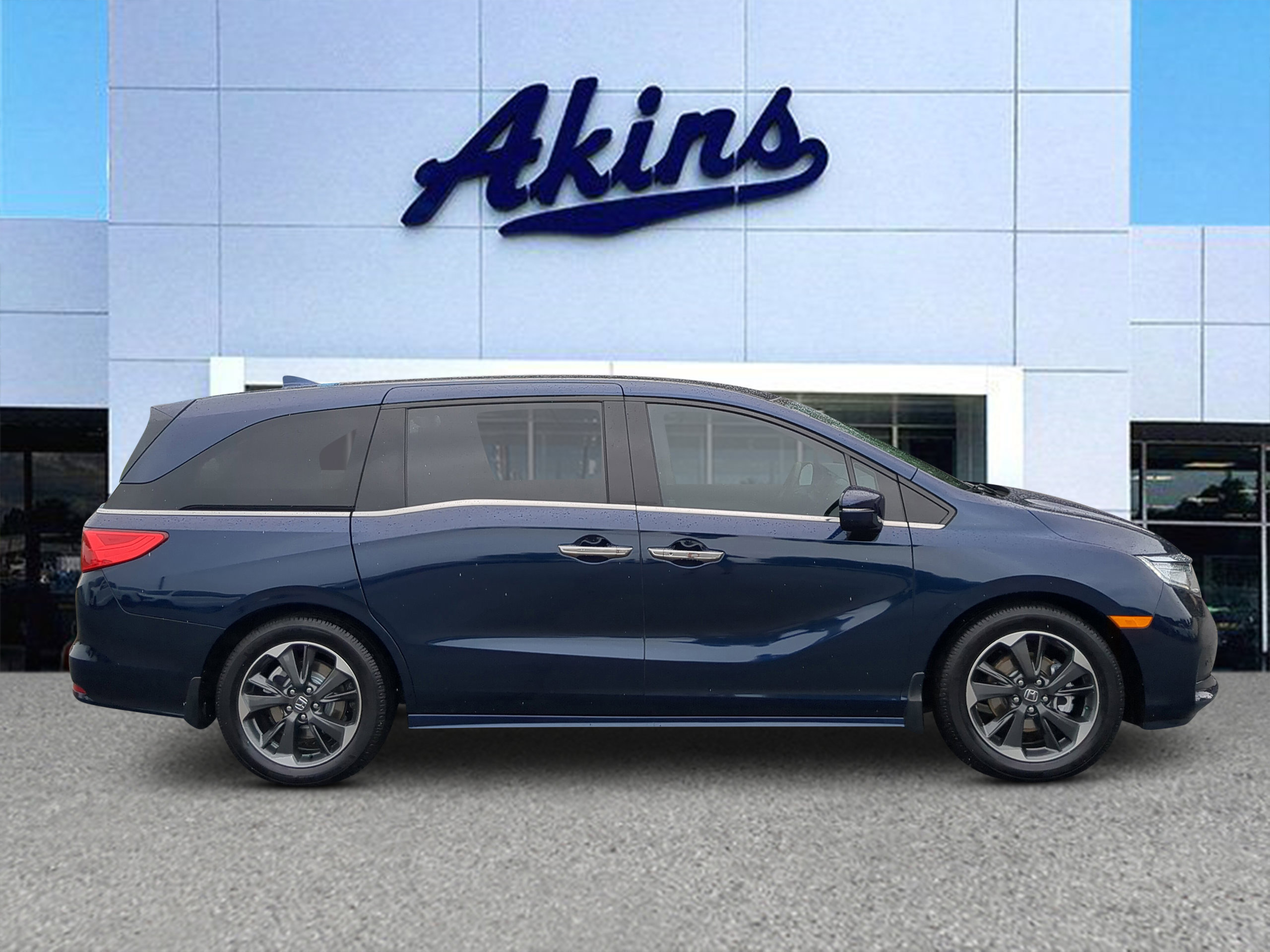 Used 2023 Honda Odyssey Elite