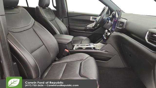 Certified 2022 Ford Explorer ST w/ Equipment Group 401A image 31