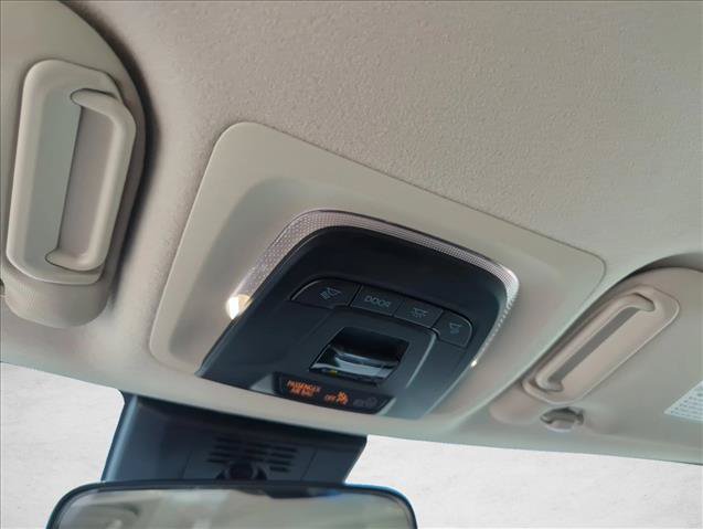 Used 2025 Toyota Corolla LE FWD image 14