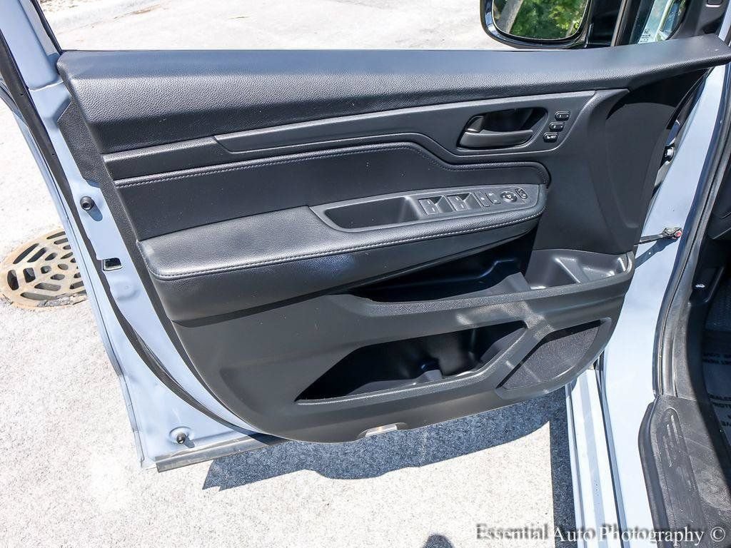 Used 2025 Honda Odyssey Sport-L image 21