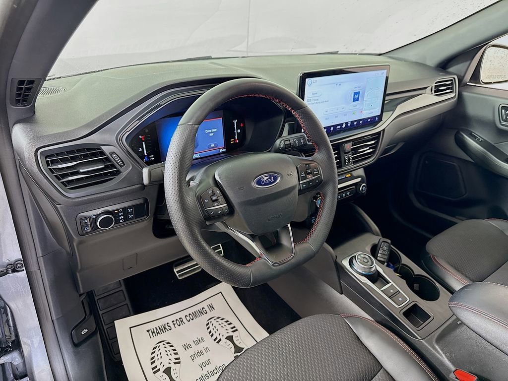 Certified 2023 Ford Escape ST-Line w/ Equipment Group 301A image 9