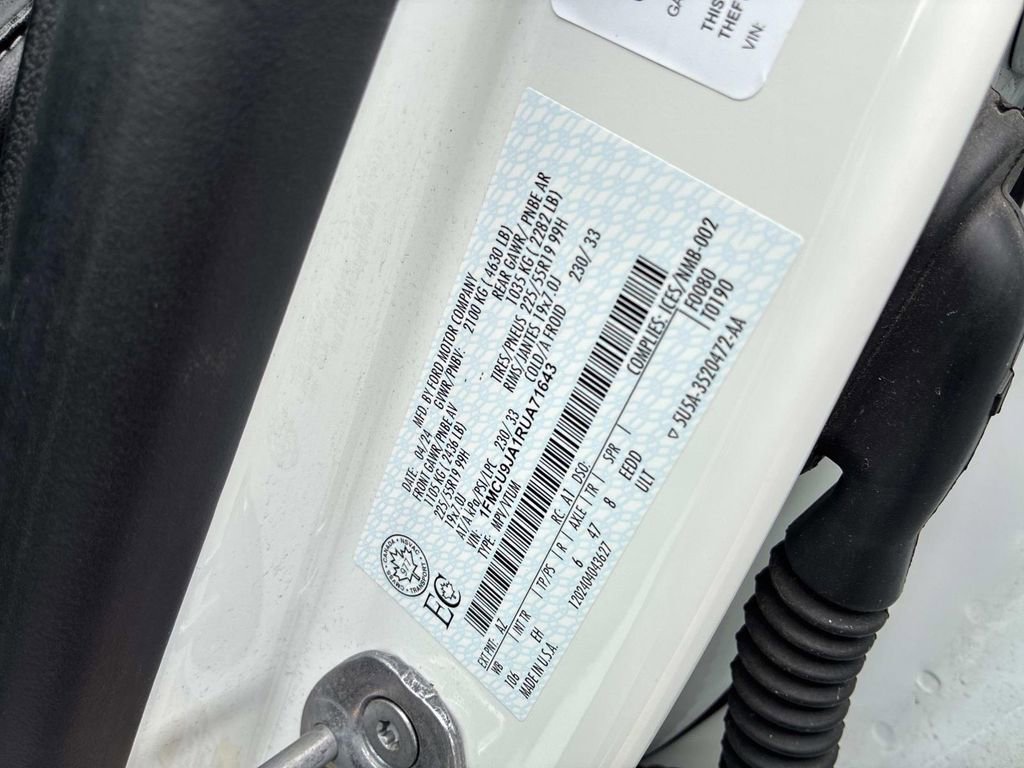 Certified 2024 Ford Escape Platinum AWD/4WD image 23