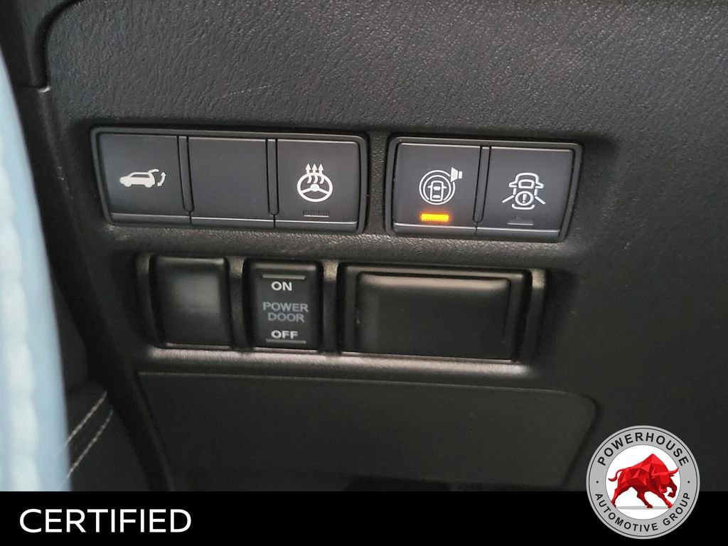 Used 2020 Nissan Armada Platinum RWD image 31