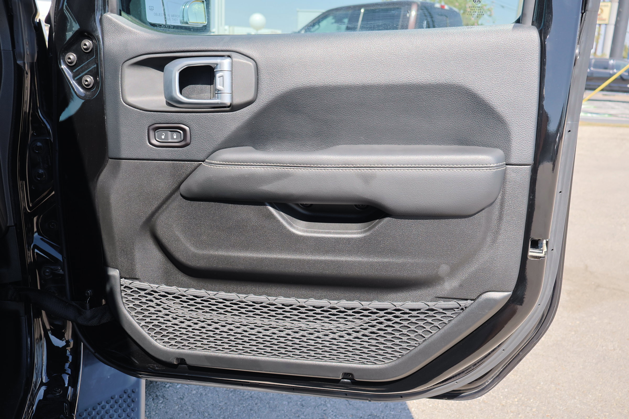 Used 2019 Jeep Wrangler Unlimited Sahara image 35