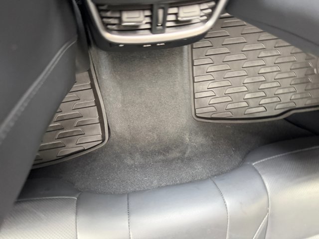 Used 2023 Subaru Outback Limited image 32