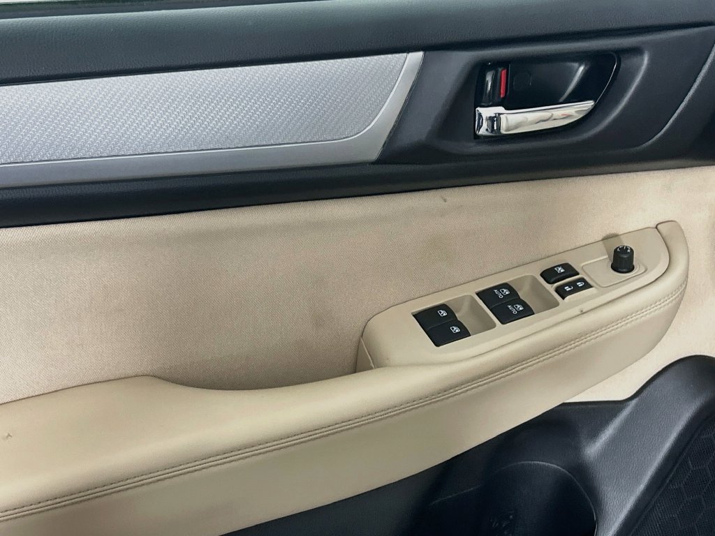 Used 2019 Subaru Outback 2.5i Premium AWD/4WD image 22