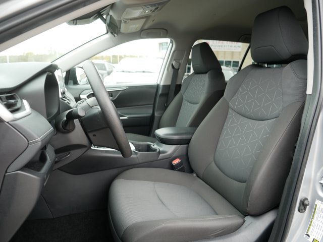 Used 2025 Toyota RAV4 XLE AWD/4WD image 14