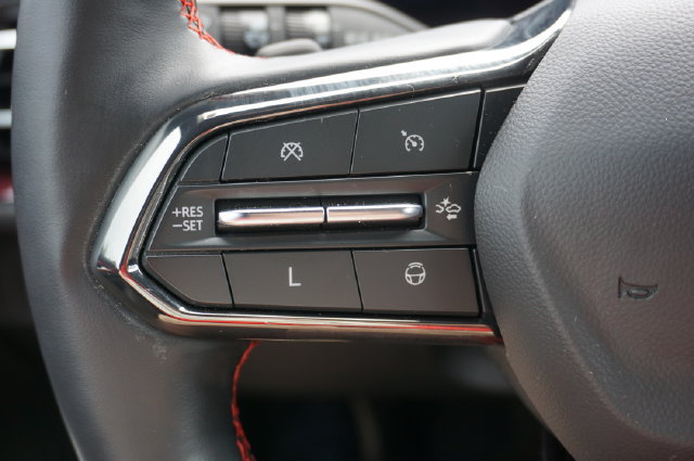 Used 2024 Chevrolet Traverse RS w/ LPO, Floor Liner Package FWD image 23