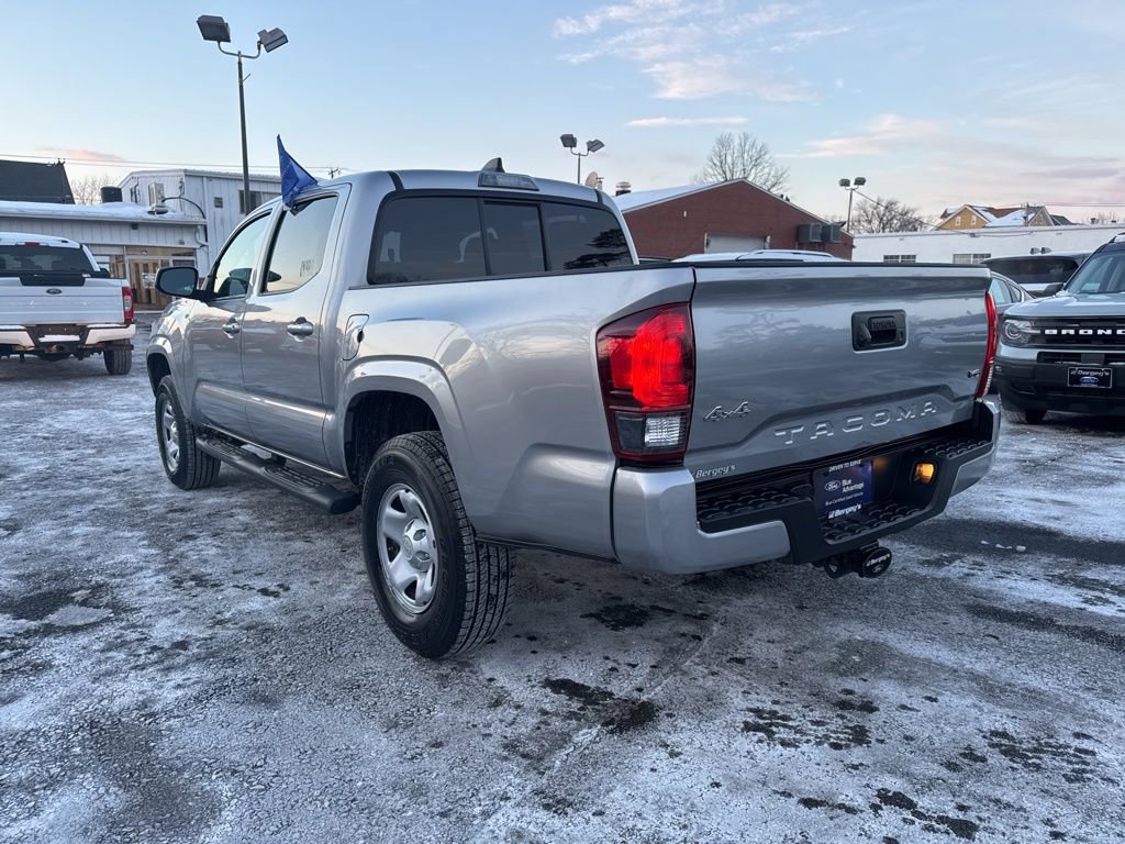 Used 2021 Toyota Tacoma SR image 5