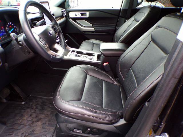 Certified 2023 Ford Explorer Limited w/ Limited Technology Package AWD/4WD image 18