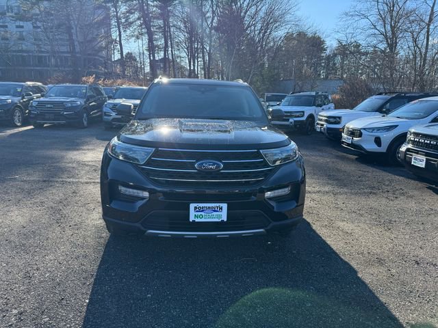 Certified 2022 Ford Explorer XLT w/ Equipment Group 202A image 8