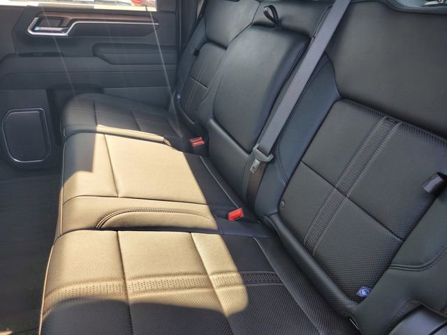 Used 2025 Chevrolet Silverado 2500 High Country w/ High Country Premium Package image 13