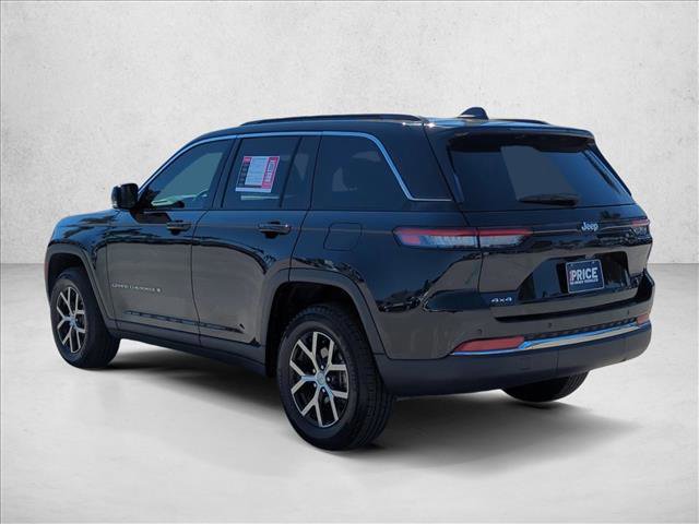 Used 2024 Jeep Grand Cherokee Limited w/ Trailer Tow Package AWD/4WD image 5