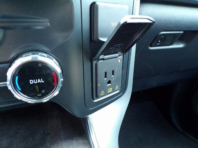 Certified 2022 Ford F150 Lariat w/ Equipment Group 502A High image 24