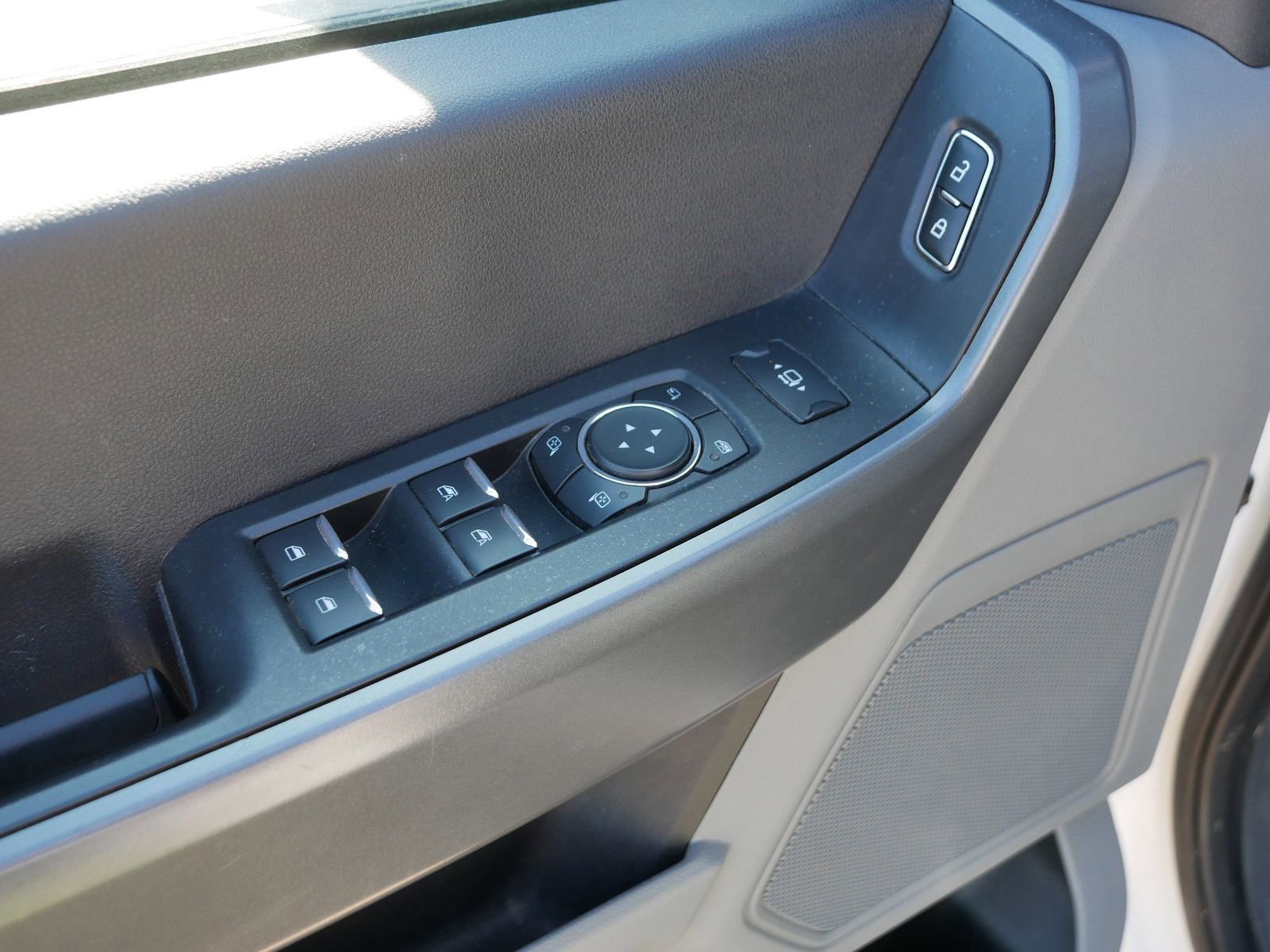 Certified 2024 Ford F350 XLT AWD/4WD image 17