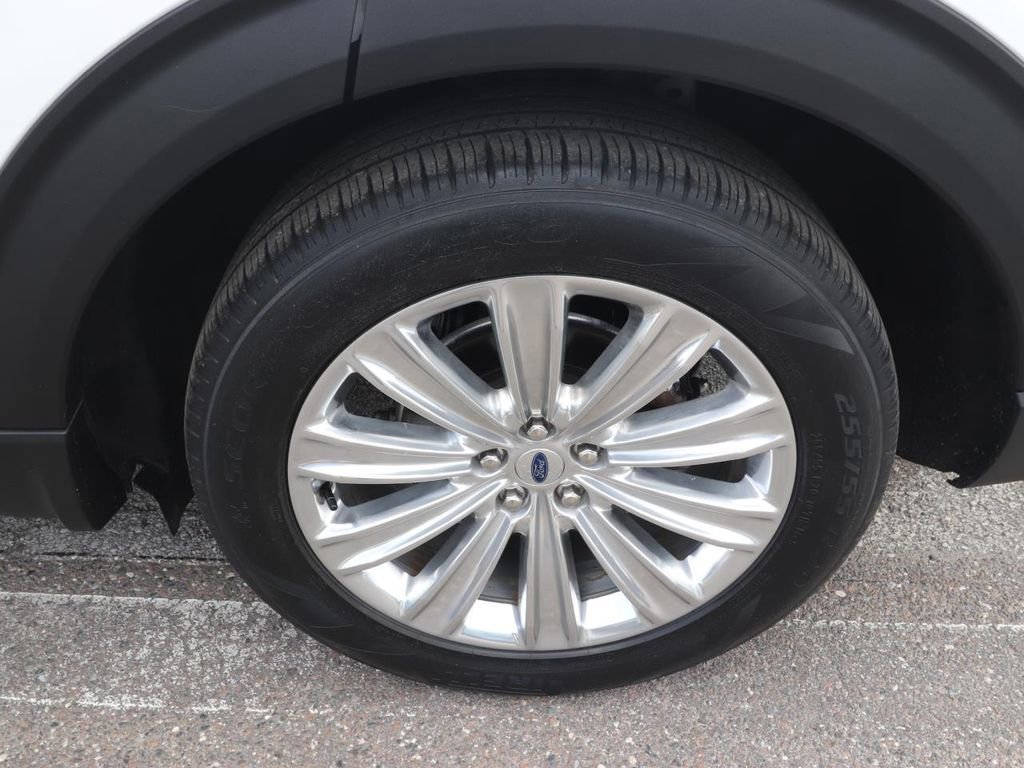 Certified 2022 Ford Explorer Limited w/ Limited Technology Package image 27