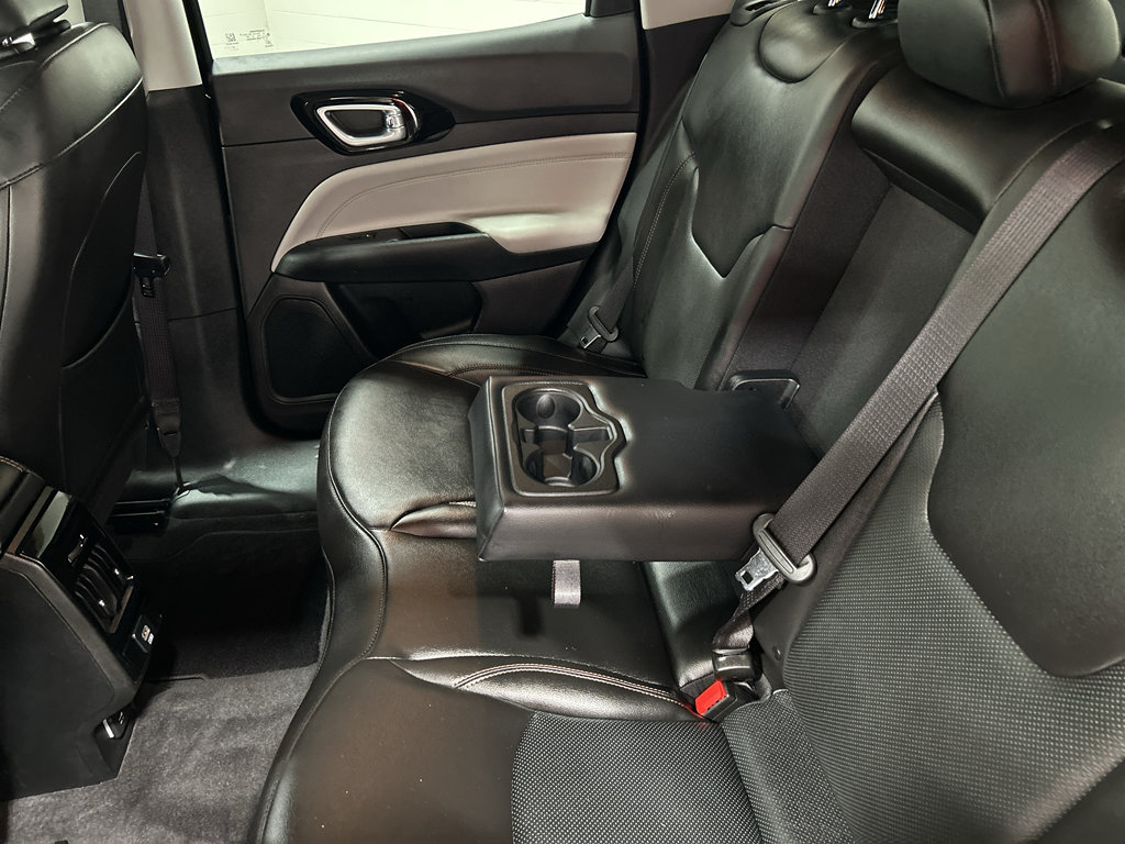 Used 2022 Jeep Compass Limited AWD/4WD image 26