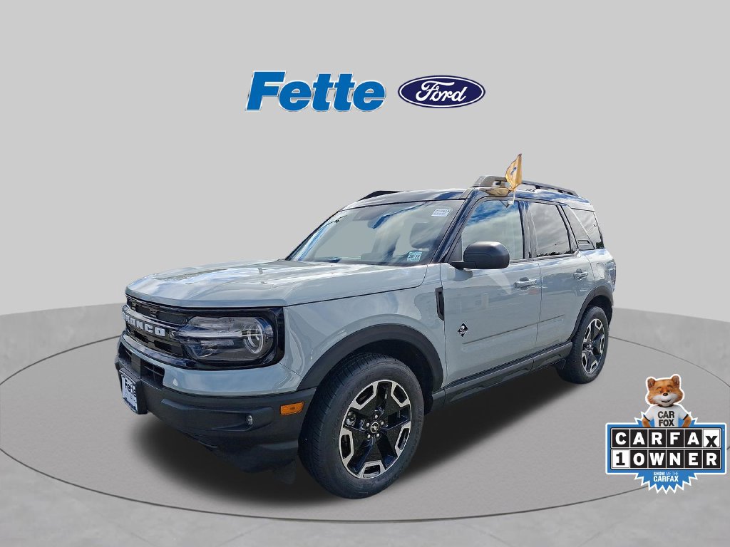 Certified 2023 Ford Bronco Sport Outer Banks w/ Tech Package AWD/4WD image 1
