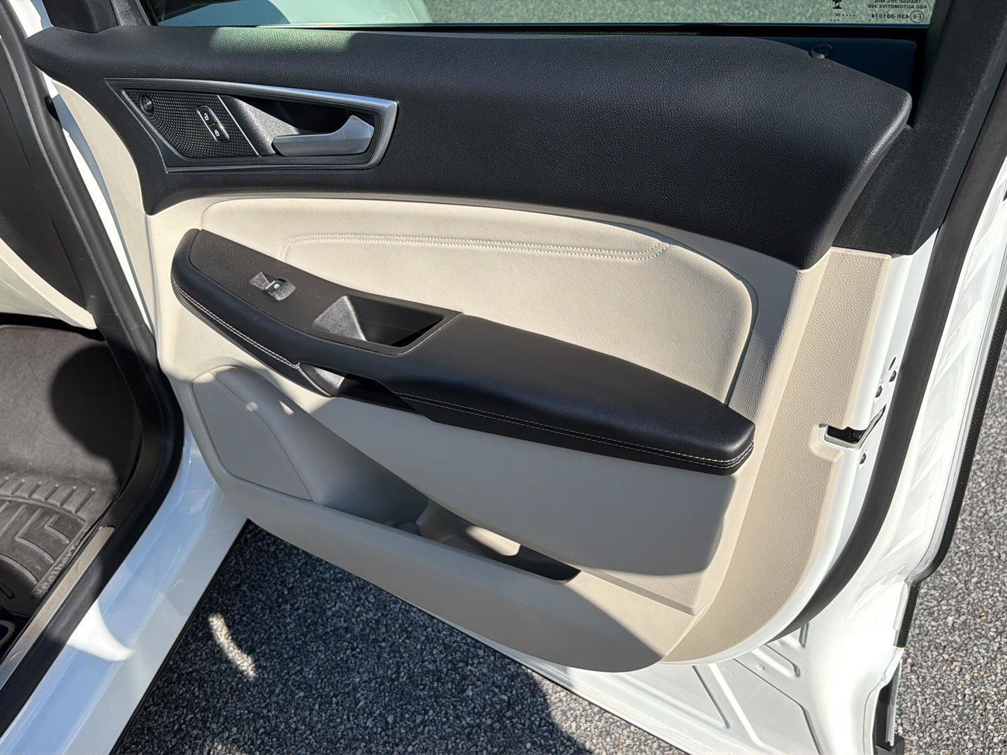 Certified 2024 Ford Edge Titanium w/ Titanium Elite Package AWD/4WD image 15