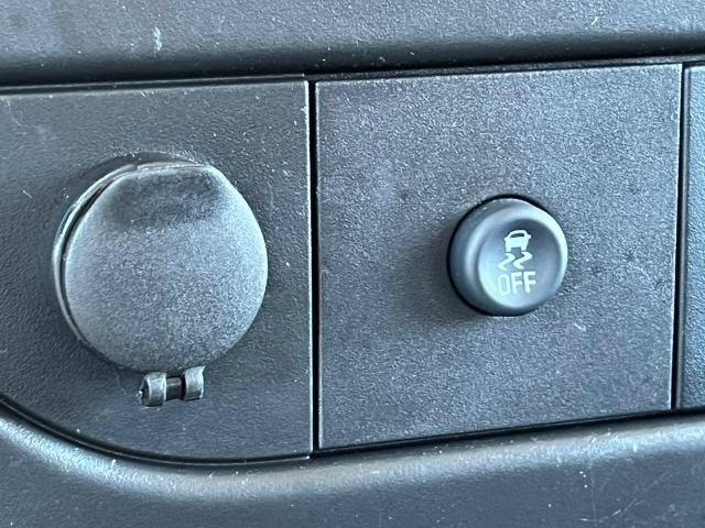 Used 2025 Chevrolet Express 3500 LT w/ LT Preferred Equipment Group RWD image 23