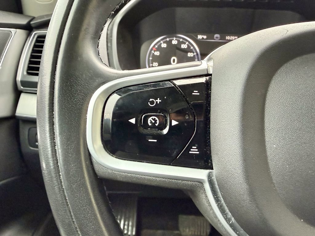 Used 2021 Volvo XC90 T5 Momentum w/ Climate Package image 18