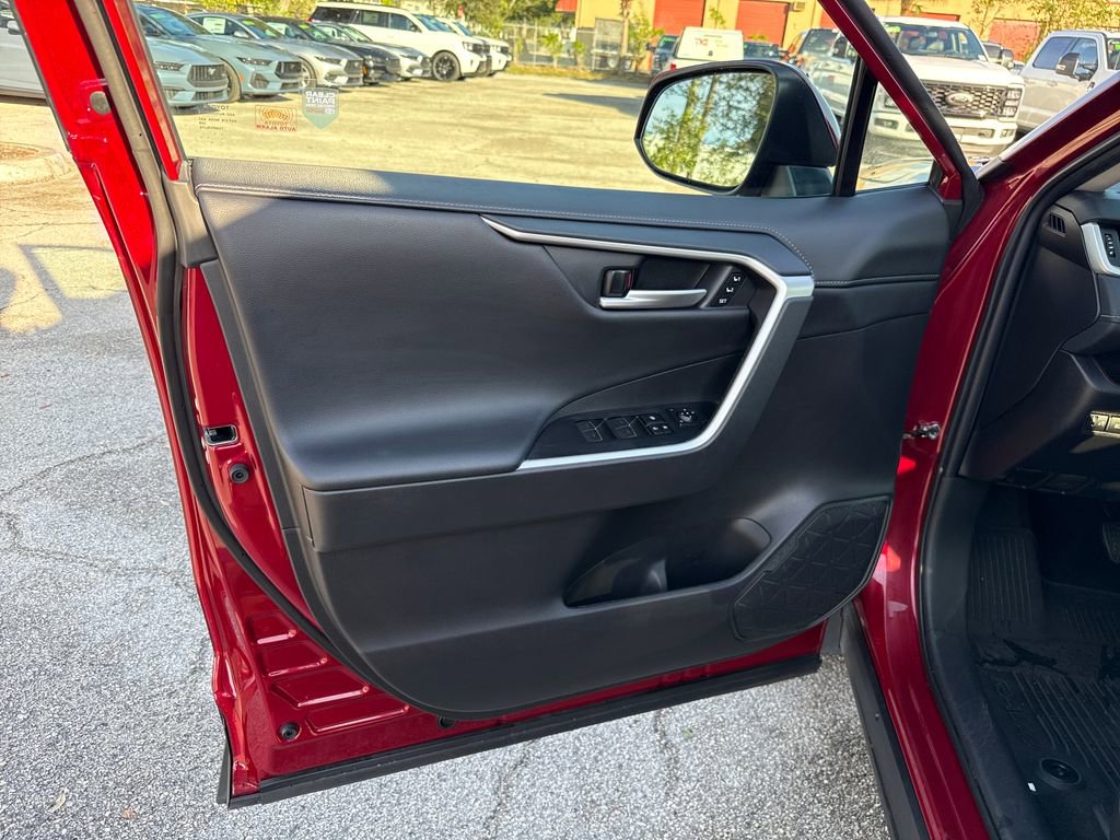Used 2024 Toyota RAV4 Limited image 14