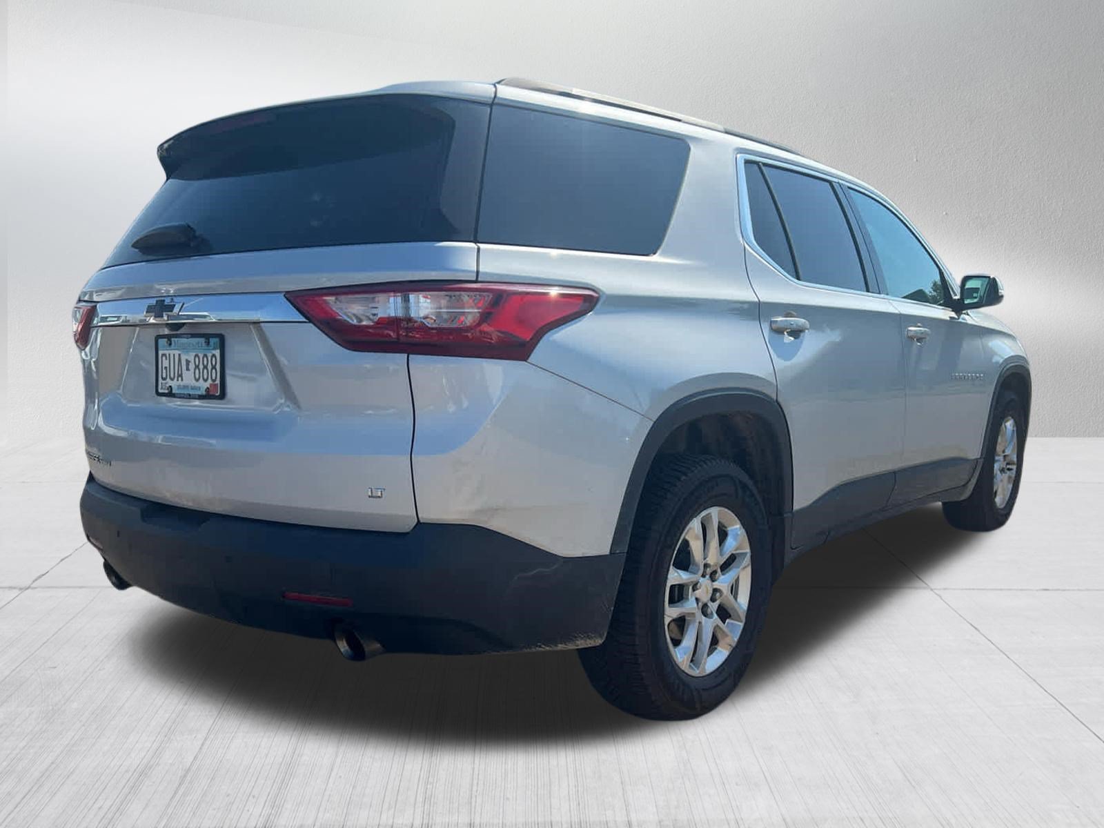 Used 2020 Chevrolet Traverse LT w/ Driver Confidence II Package AWD/4WD image 7
