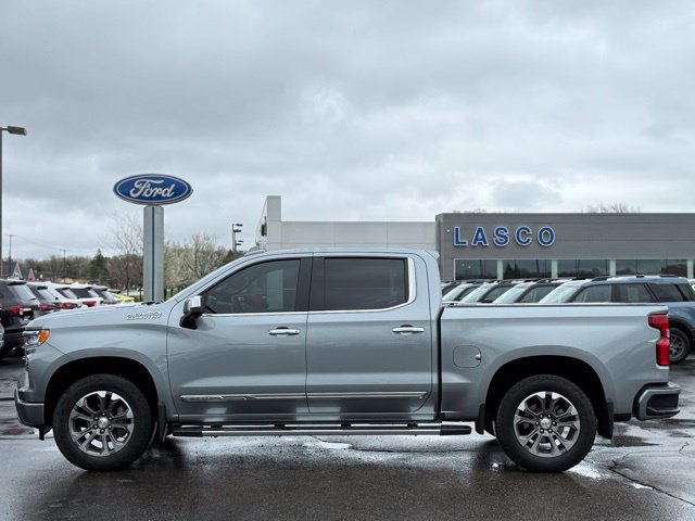 Used 2025 Chevrolet Silverado 1500 High Country AWD/4WD image 44