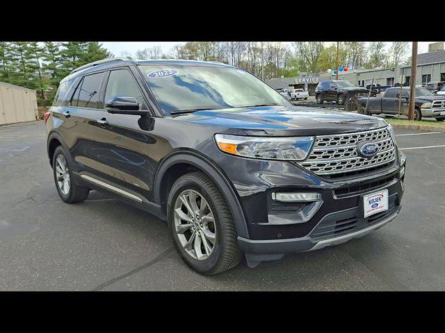 Certified 2022 Ford Explorer Limited w/ Equipment Group 301A AWD/4WD image 2