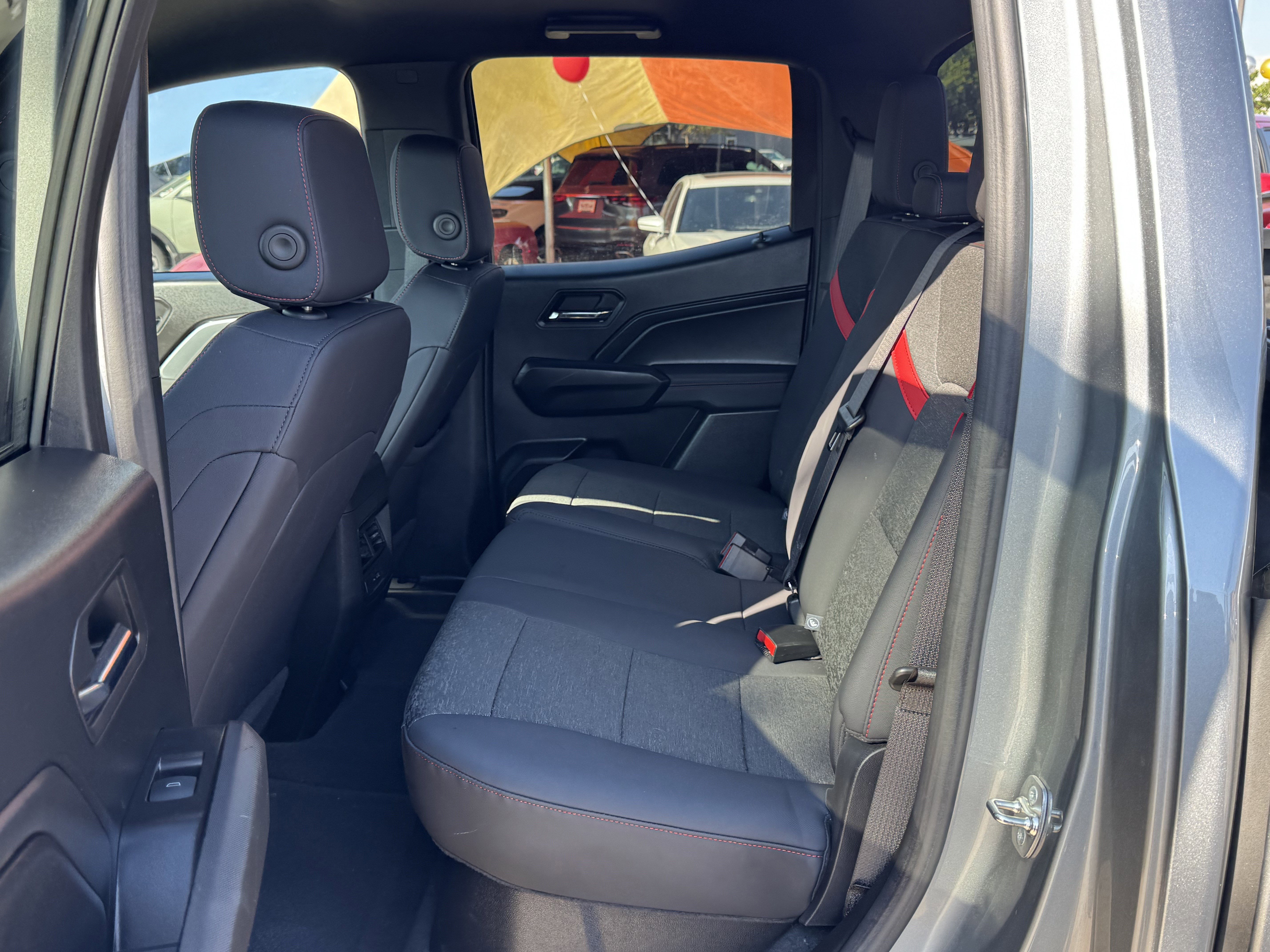 Used 2024 Chevrolet Colorado Z71 w/ Z71 Convenience Package 2 image 13