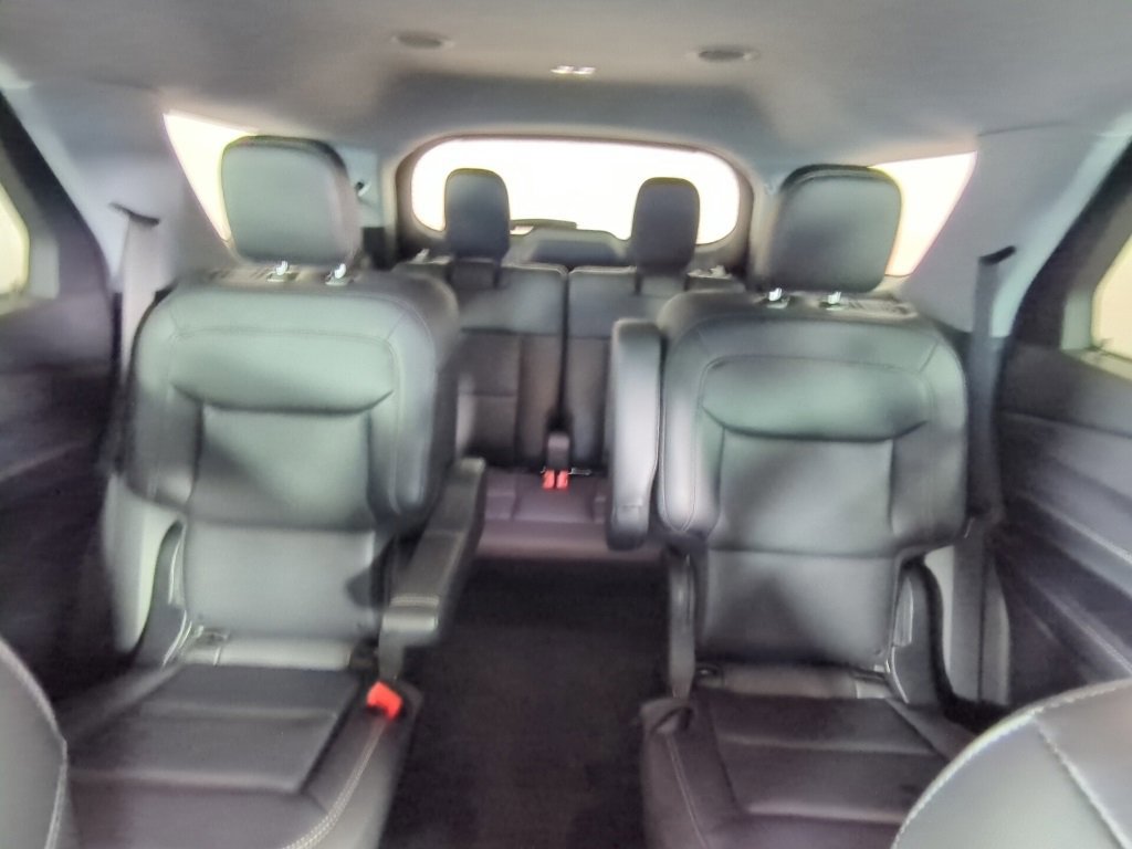 Certified 2022 Ford Explorer XLT w/ Equipment Group 202A image 14