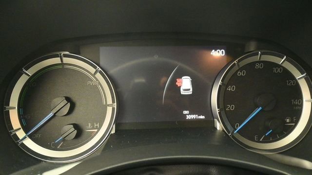 Used 2023 Toyota Highlander XLE AWD/4WD image 12