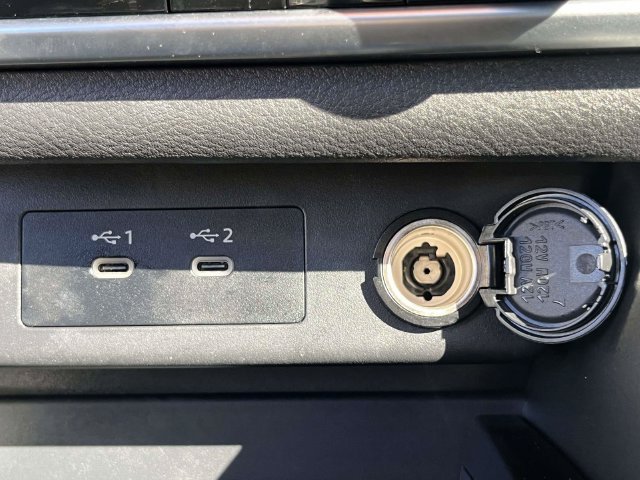 Used 2024 Nissan Rogue SV w/ SV Premium Package FWD image 31