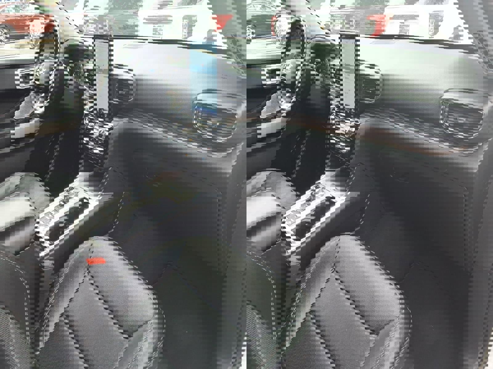 Certified 2023 Ford Explorer Limited w/ Limited Technology Package image 10