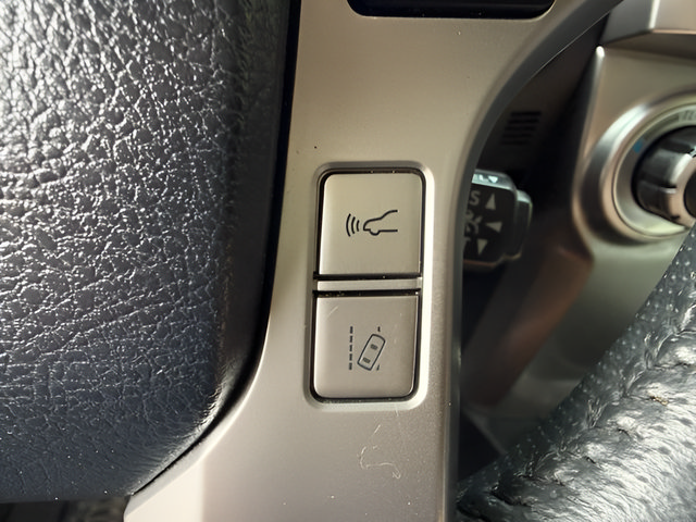Used 2022 Toyota 4Runner Limited AWD/4WD image 20