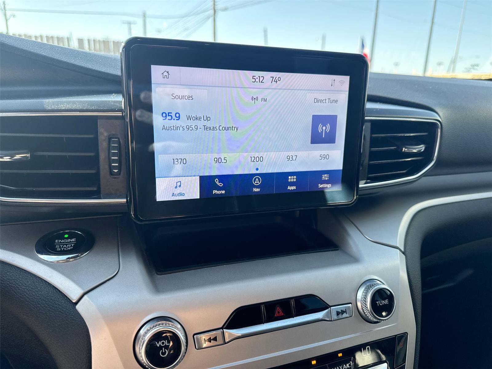 Certified 2021 Ford Explorer XLT w/ Equipment Group 202A image 13