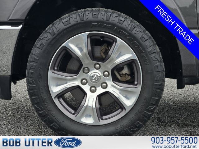 Used 2019 RAM 1500 Laramie AWD/4WD image 10