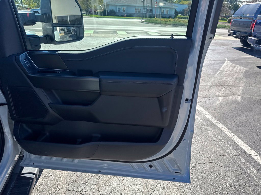 Certified 2024 Ford F250 4x4 Crew Cab Super Duty image 34